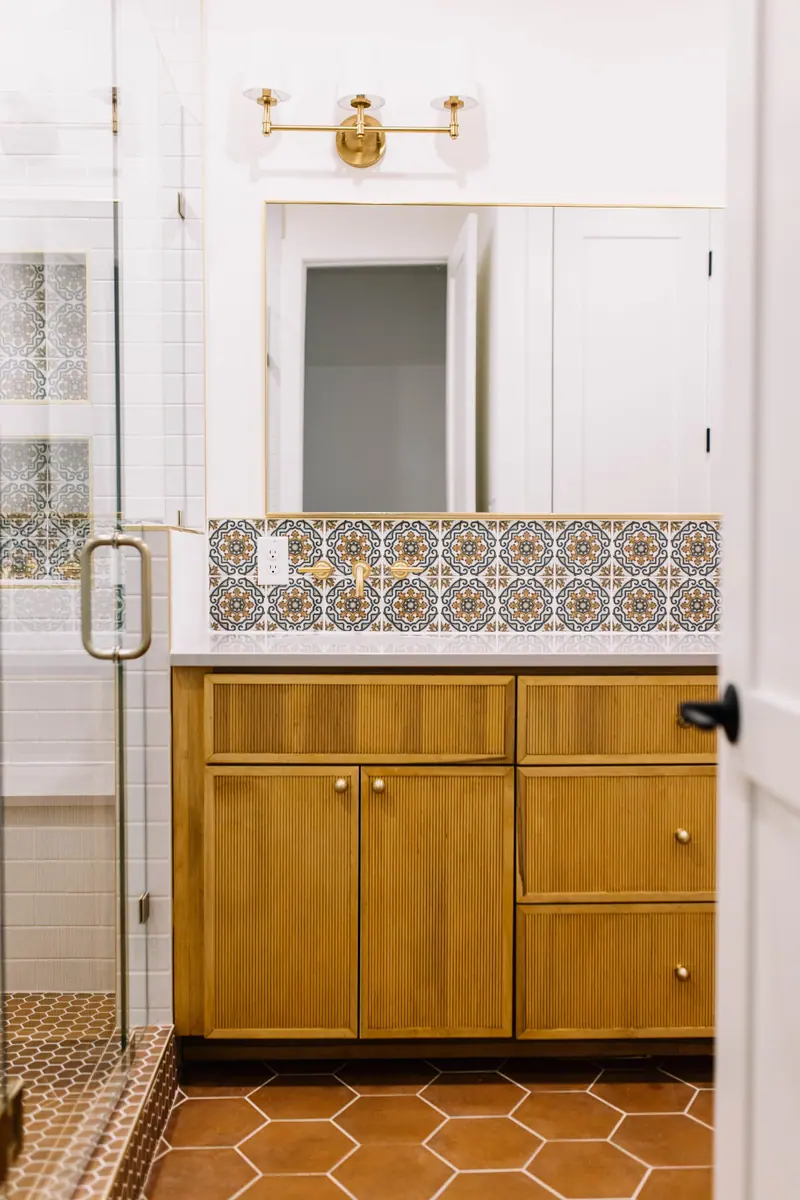 Contemporary Spanish-Revival Remodel: a Berkeley Place home addition by 6th Ave Homes in Fort Worth, photo 13