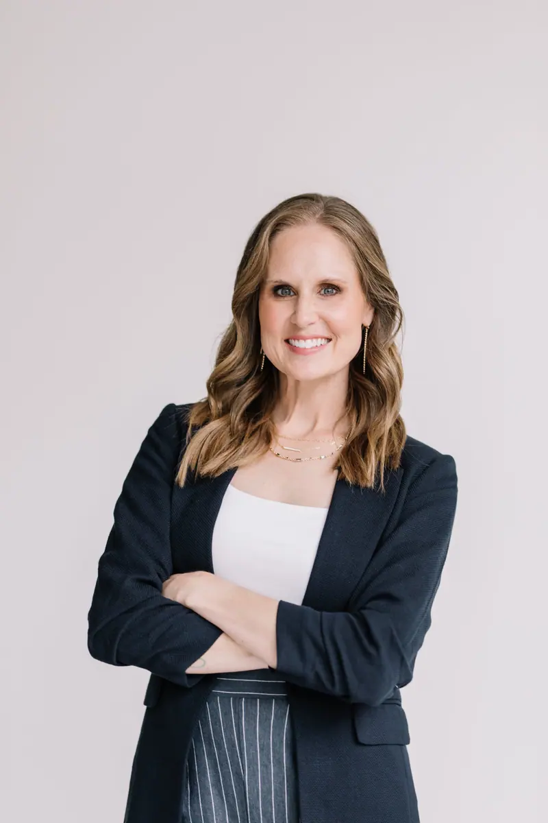 Holly Elrod, Brokerage Manager, 6th Ave Homes