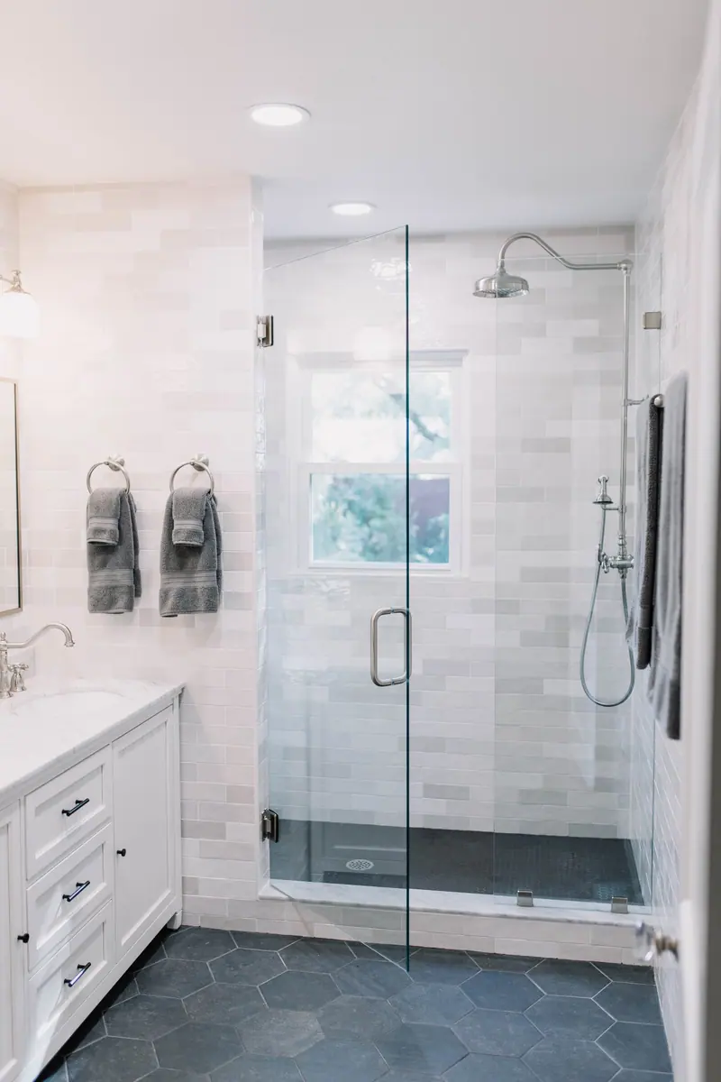 Crestline Primary Bath Remodel: a Crestline bath remodel by 6th Ave Homes in Fort Worth, photo 7