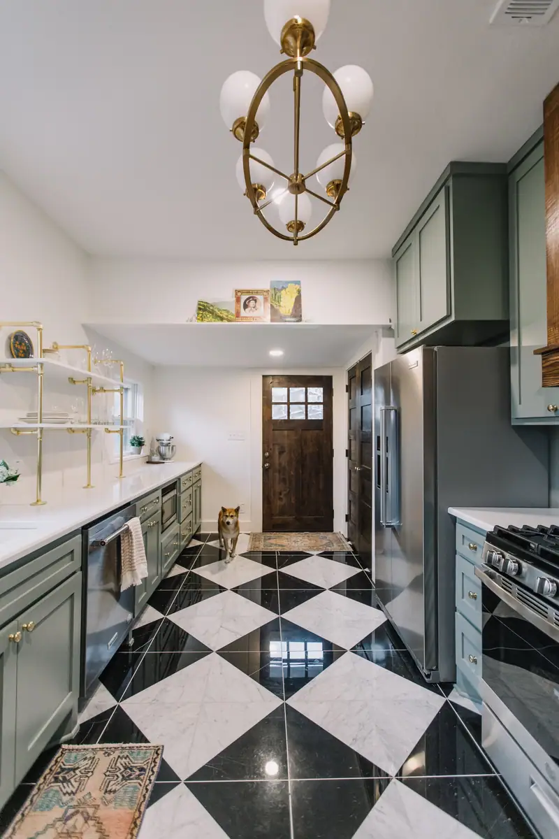 Fairmount Multi-Room Remodel: a Fairmount whole-home remodel by 6th Ave Homes in Fort Worth, photo 2