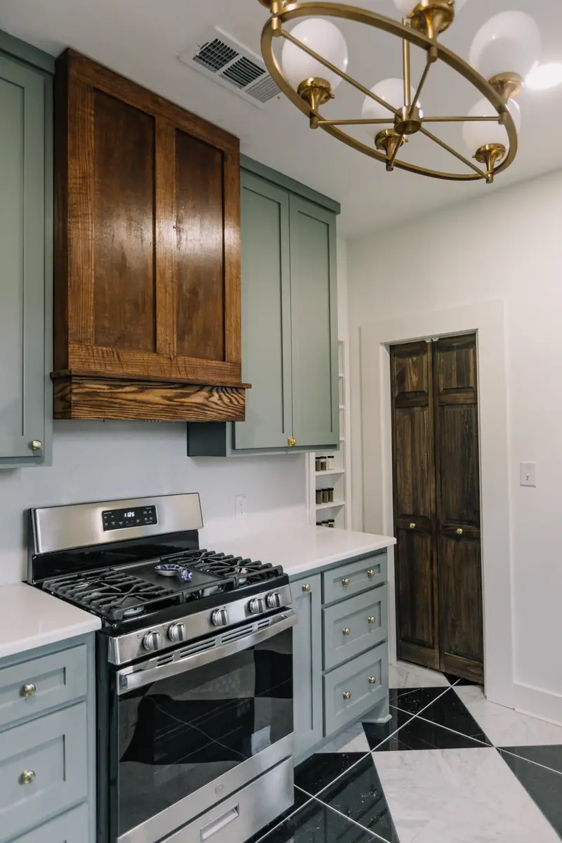Fairmount Multi-Room Remodel: a Fairmount whole-home remodel by 6th Ave Homes in Fort Worth, photo 7