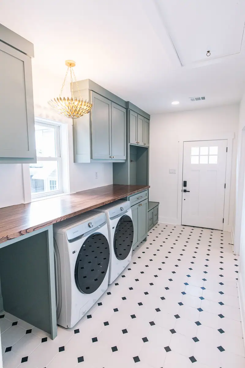 Mistletoe Heights Kitchen & Primary Expansion: a Mistletoe Heights home addition by 6th Ave Homes in Fort Worth, photo 9