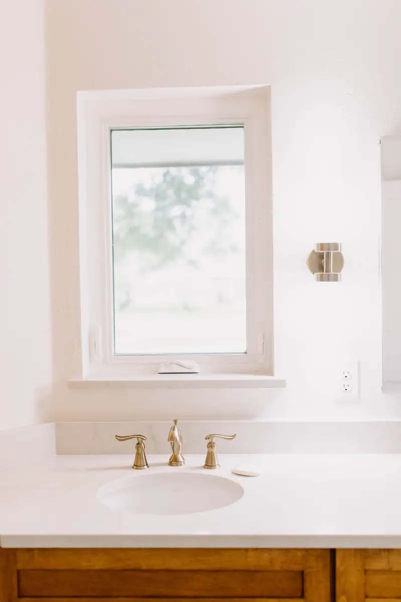 Mistletoe Heights Primary Bath Remodel: a Mistletoe Heights bath remodel by 6th Ave Homes in Fort Worth, photo 6