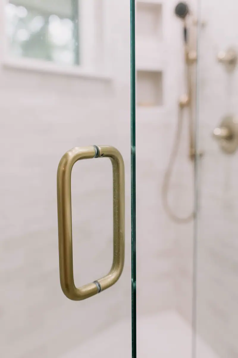 Mistletoe Heights Primary Bath Remodel: a Mistletoe Heights bath remodel by 6th Ave Homes in Fort Worth, photo 15