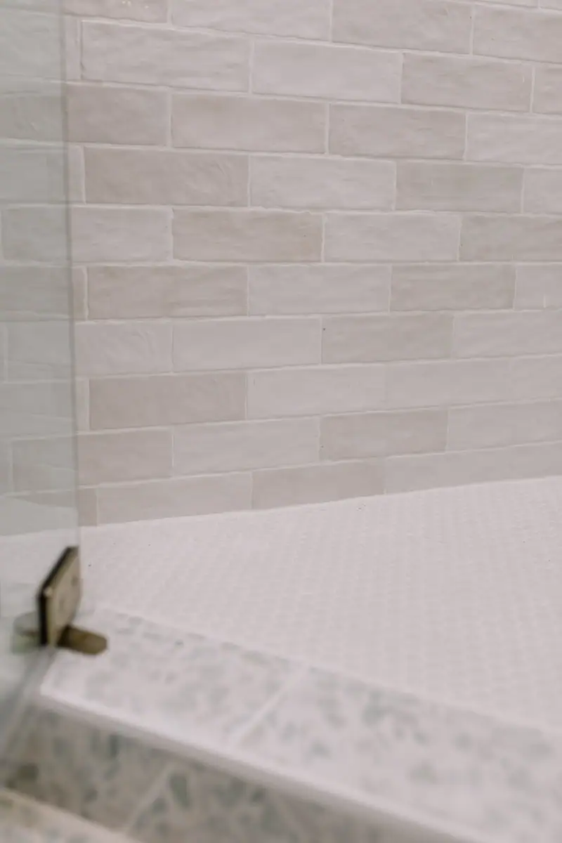 Mistletoe Heights Primary Bath Remodel: a Mistletoe Heights bath remodel by 6th Ave Homes in Fort Worth, photo 23
