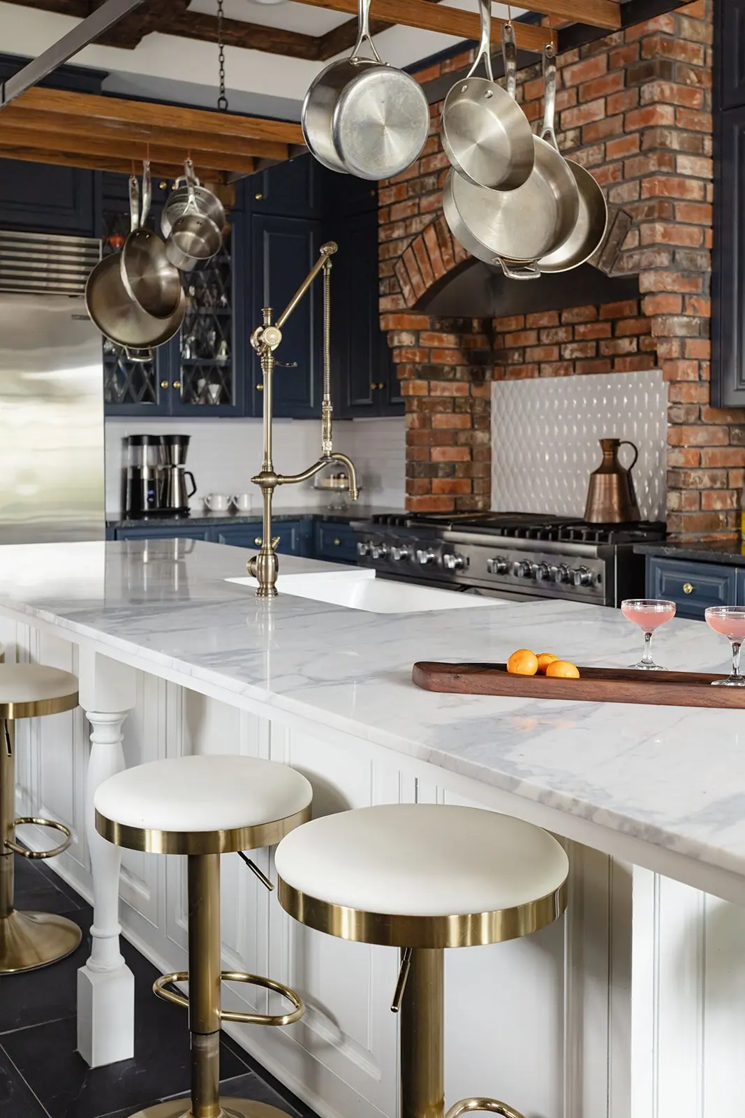 Mistletoe Heights Whole-Home Remodel: a Mistletoe Heights whole-home remodel by 6th Ave Homes in Fort Worth