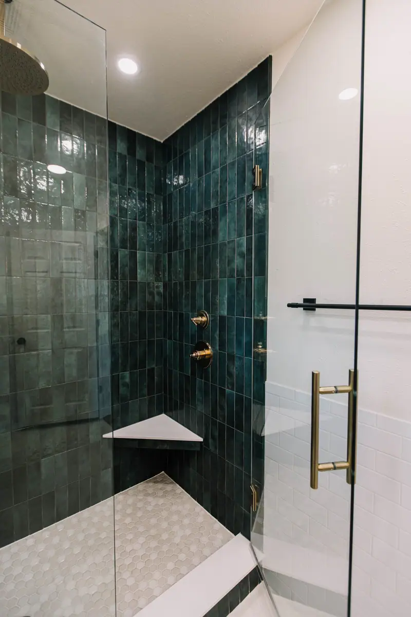 Overton Park Bath & Exterior Refresh: an Overton Park bath remodel by 6th Ave Homes in Fort Worth, photo 6