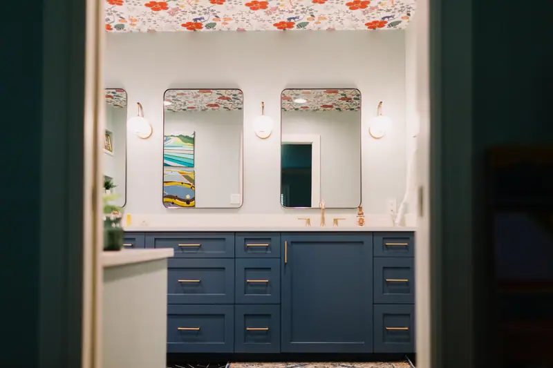 Overton Park Primary Bath: an Overton Park bath remodel by 6th Ave Homes in Fort Worth, photo 5