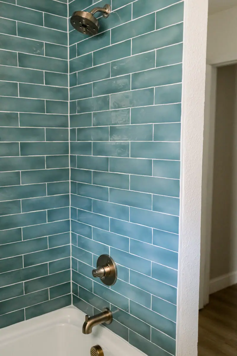 Ridglea Hills Bath Remodel: a Ridglea Hills bath remodel by 6th Ave Homes in Fort Worth, photo 3