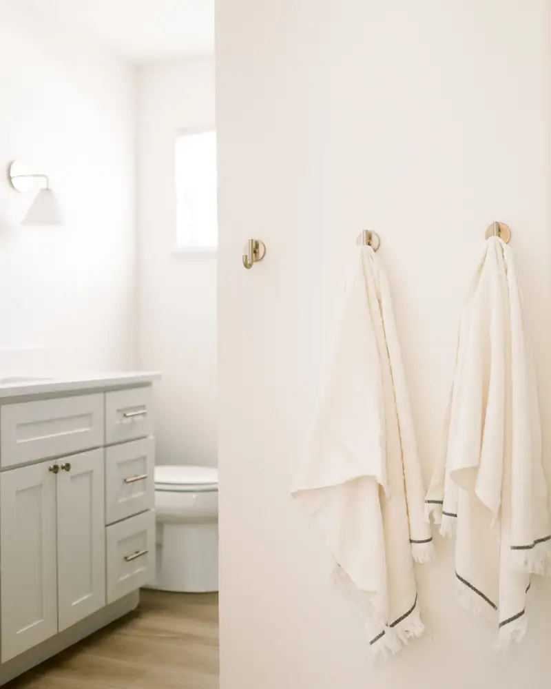 Ridglea Hills Bath Remodel: a Ridglea Hills bath remodel by 6th Ave Homes in Fort Worth, photo 5
