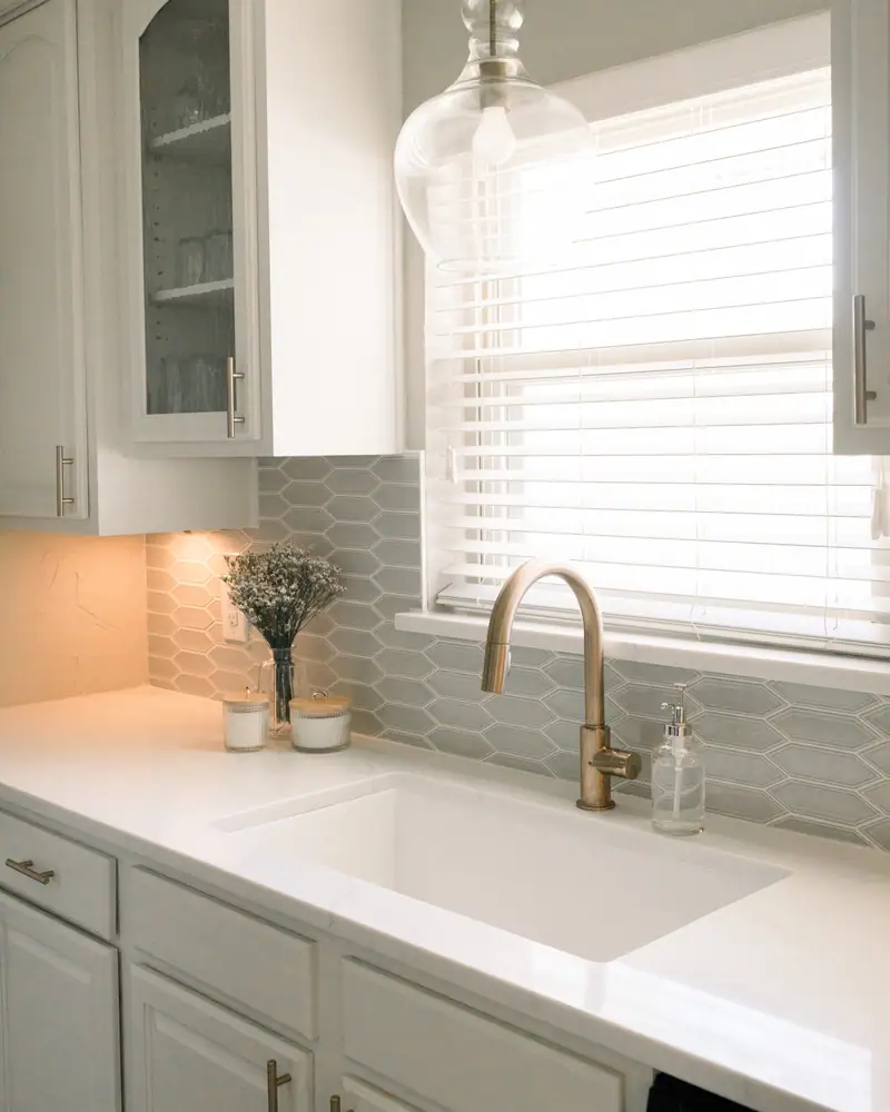 Ridglea Hills Bath Remodel: a Ridglea Hills bath remodel by 6th Ave Homes in Fort Worth, photo 14