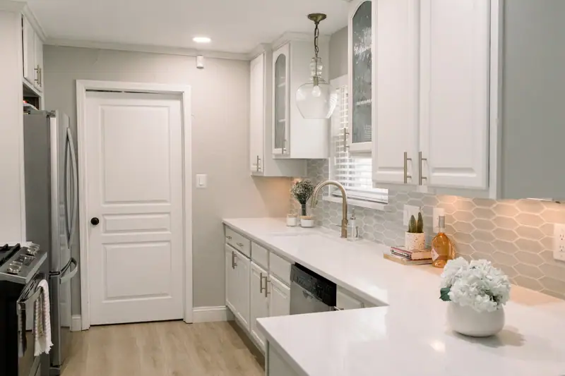 Ridglea Hills Bath Remodel: a Ridglea Hills bath remodel by 6th Ave Homes in Fort Worth, photo 16