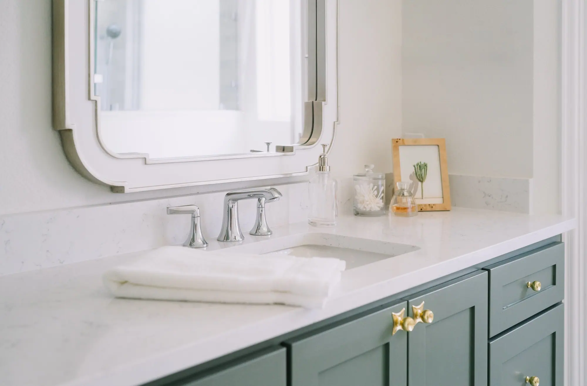 Riverwood Bath Remodel: a Riverwood bath remodel by 6th Ave Homes in Fort Worth