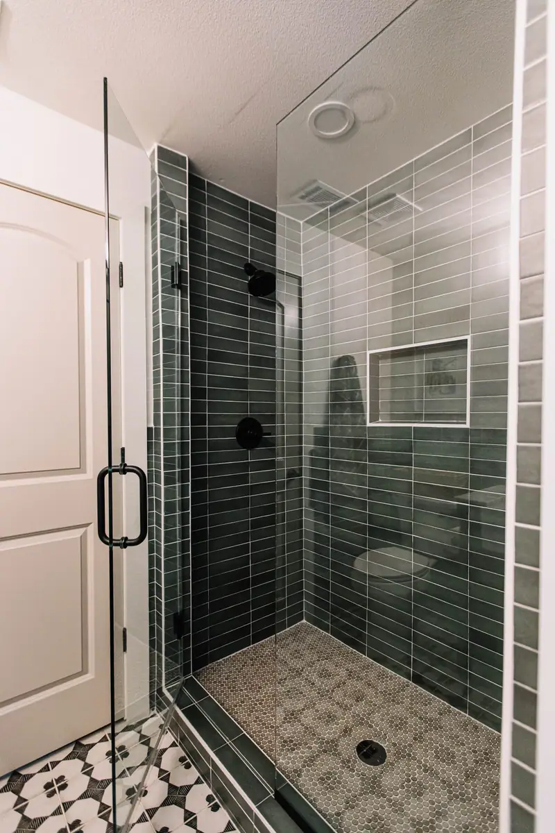 Arlington Heights Small-Space Remodel: an Arlington Heights kitchen remodel by 6th Ave Homes in Fort Worth, photo 17