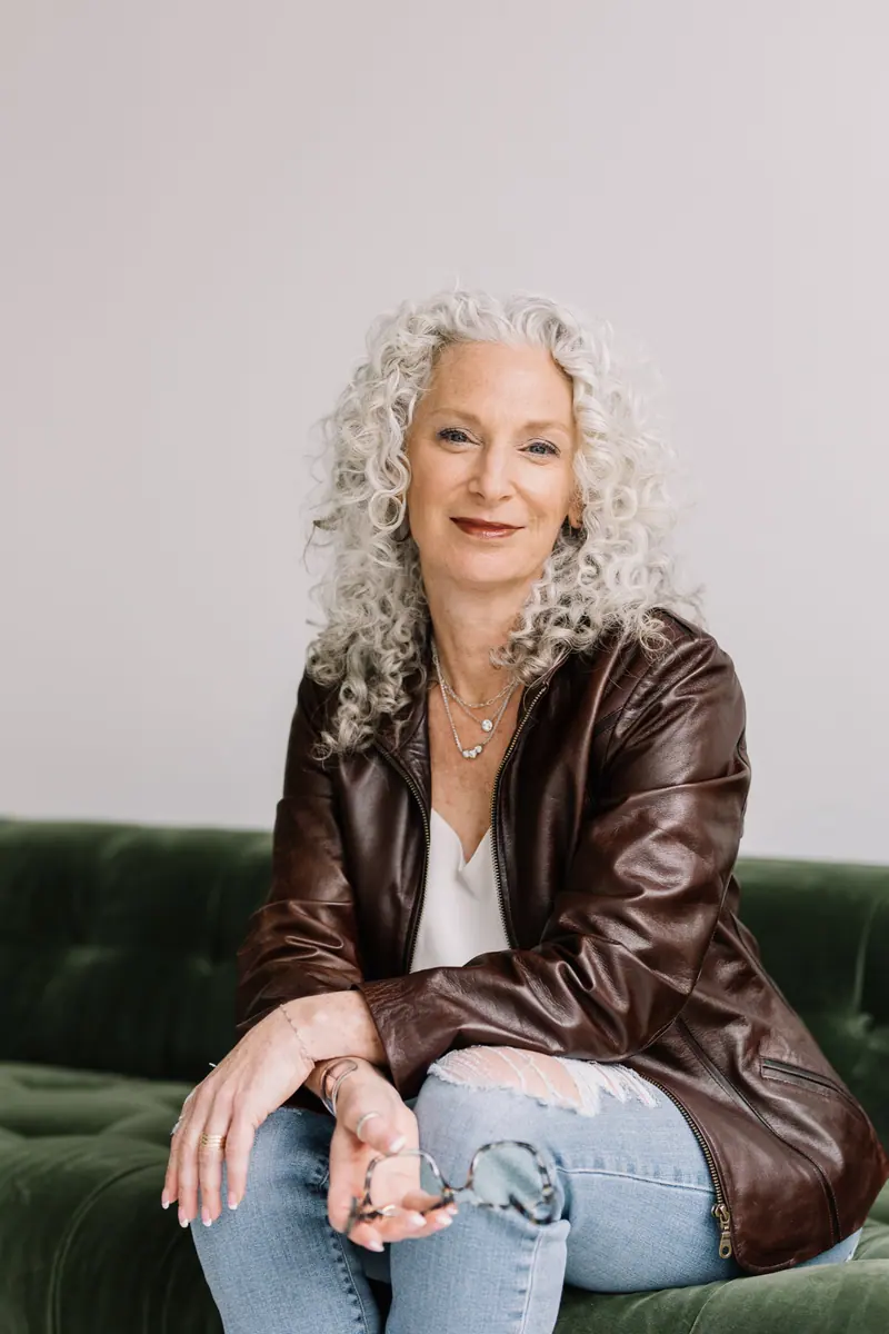 Clarissa Bush, Real Estate Agent, 6th Ave Homes