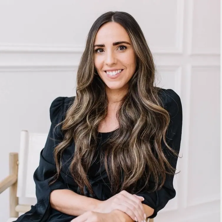 Gabrielle Prater, Real Estate Agent, 6th Ave Homes