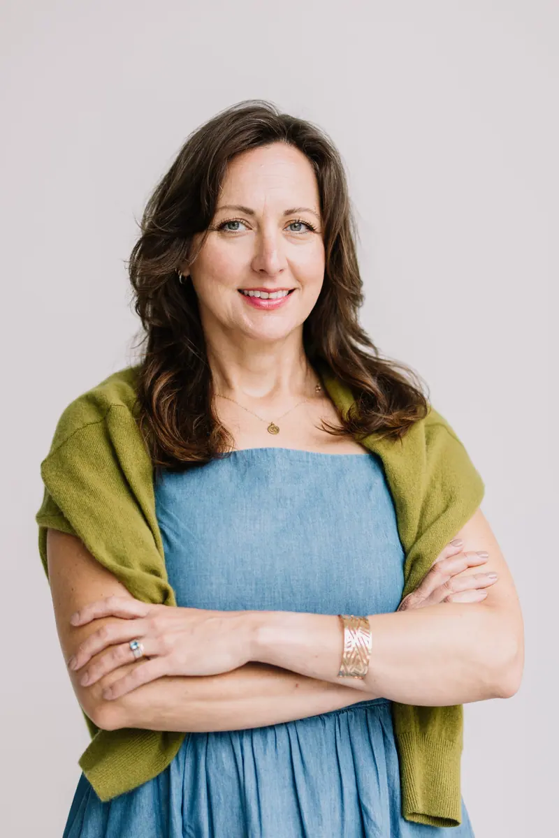 Joanna Batsel, Real Estate Agent, 6th Ave Homes