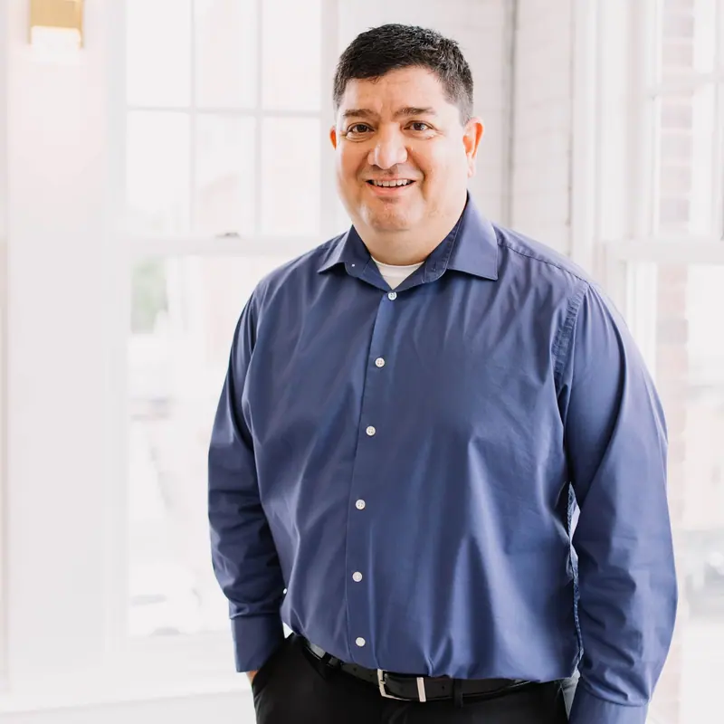 Rey Mendez, Real Estate Agent, 6th Ave Homes