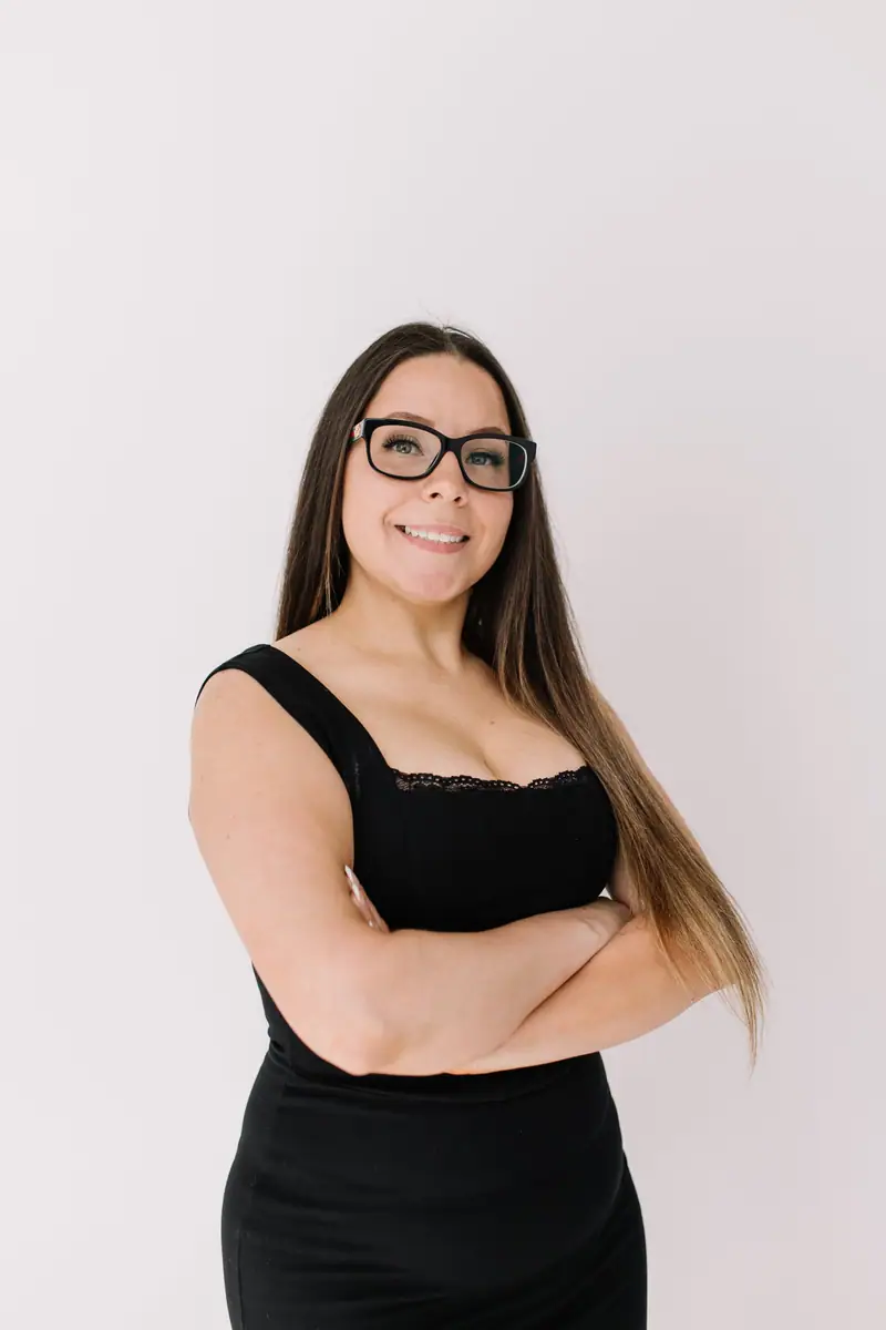 Twayla Webb, Real Estate Agent, 6th Ave Homes
